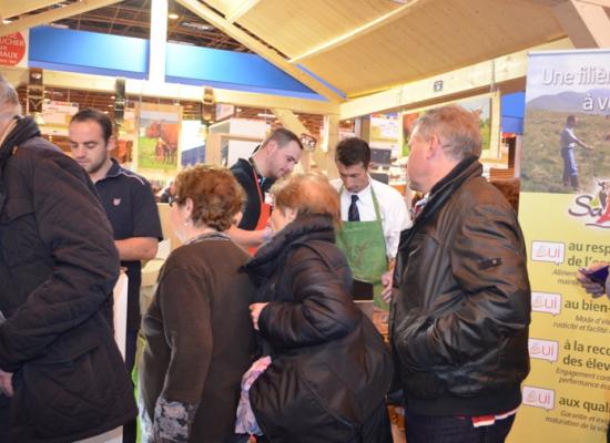 Dégustation de Produits "SALERS" sur le stand du GSE