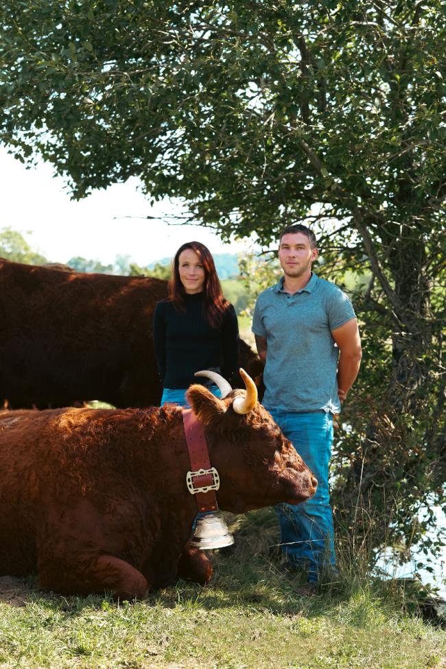 Marine et Michel présentent Ovalie. Ovalie
